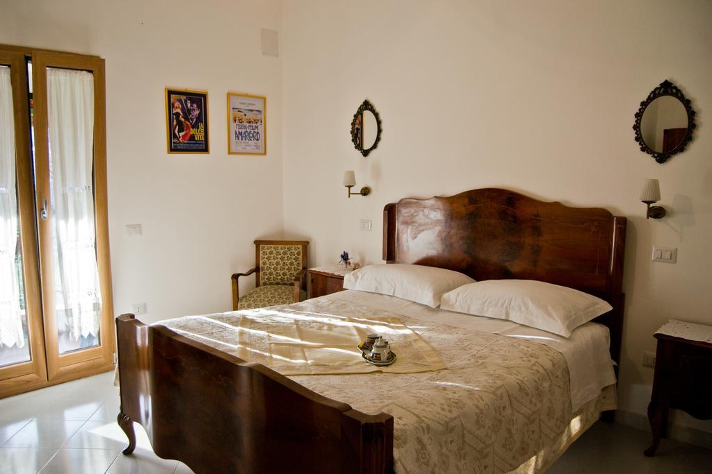 La Piccola Casa Del Cinema Hotel Giffoni Valle Piana Buitenkant foto